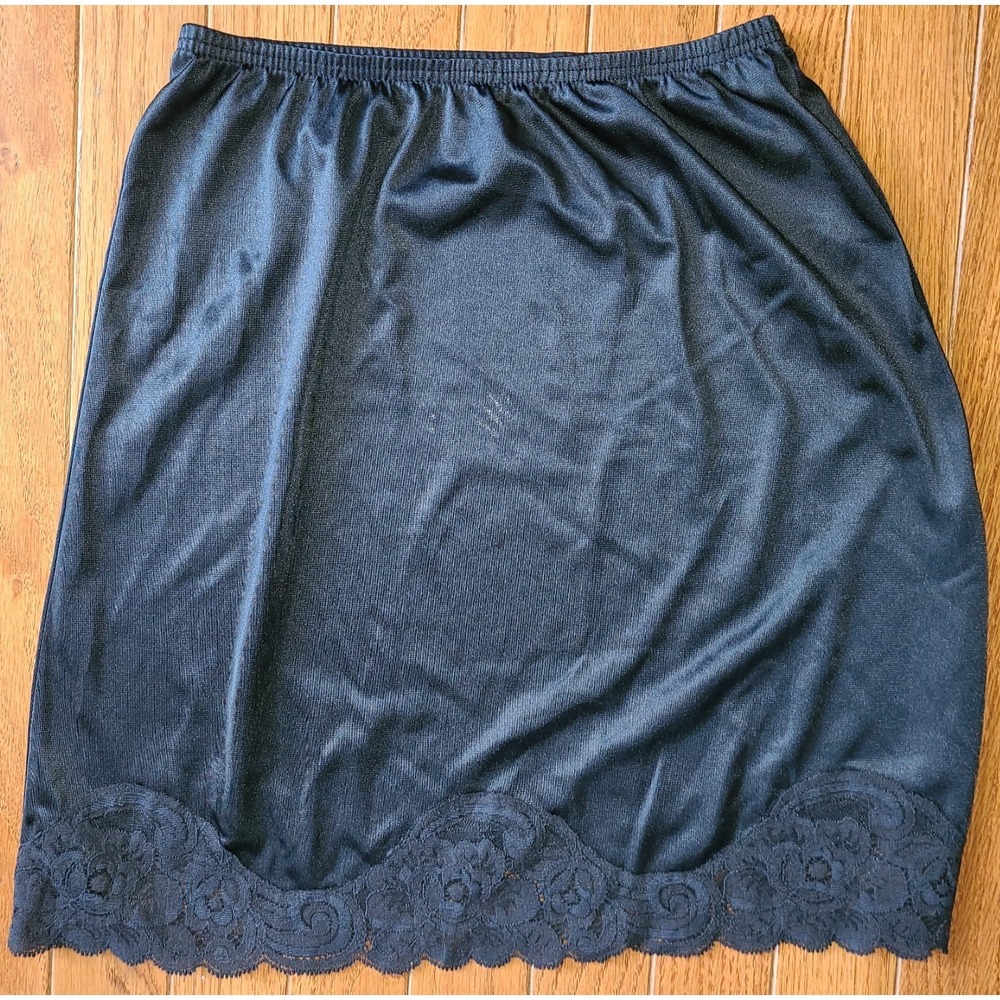 Vtg Vanity Fair Mini Half Slip XS Black Nylon Scalloped Lace Hem Satin